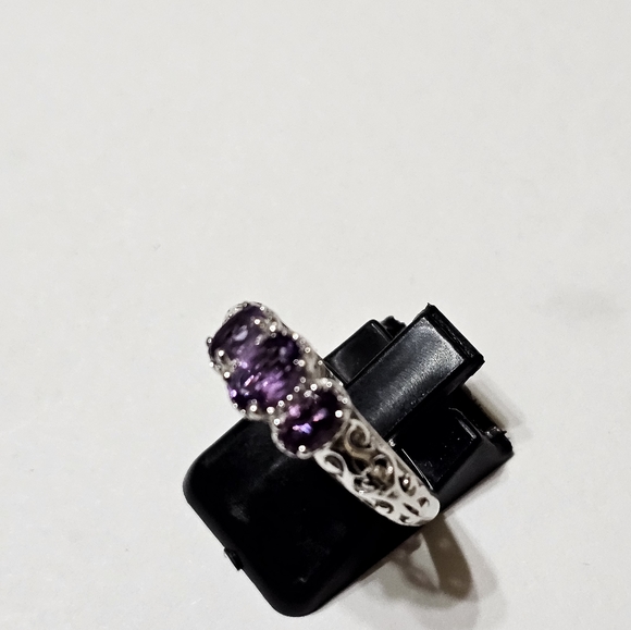 Genuine Amethyst Platinum over 925 Ring Size 8 - Picture 15 of 15
